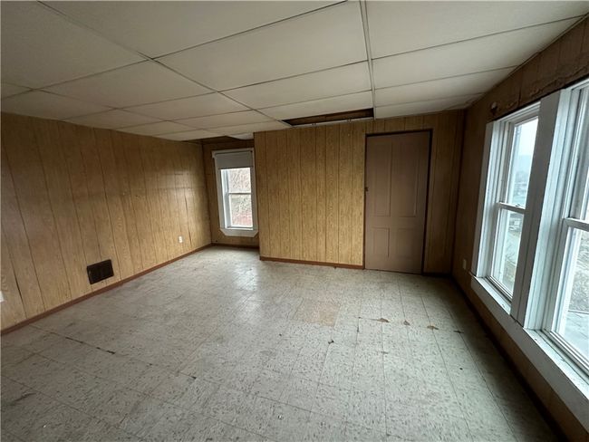 348 3 Rd St, House other with 3 bedrooms, 1 bathrooms and null parking in Webster PA | Image 14
