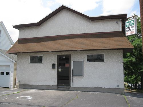 902 S Webster Ave, Scranton, PA, 18505-4208 | Card Image