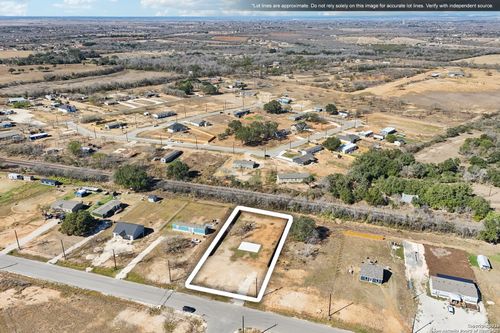 13003 Nuevo Arroyo Dr, Atascosa, TX, 78002-2278 | Card Image