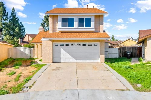 13341 Holbeck Ct, Moreno Valley, CA, 92553-6215 | Card Image