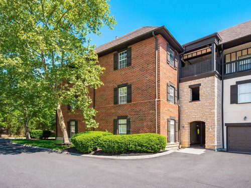 6247 Craughwell Ln, Dublin, OH, 43017-3470 | Card Image