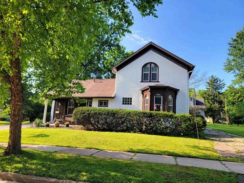 316 E Beacon Avenue, NEW LONDON, WI, 54961 | Card Image