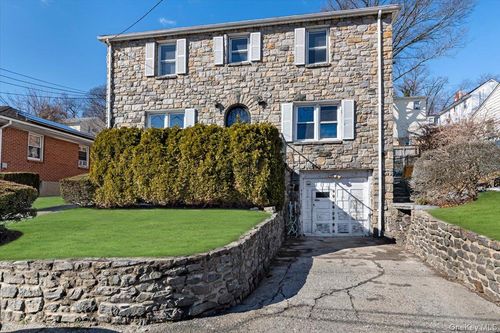 57 Putnam Ave, Yonkers, NY, 10705-4508 | Card Image
