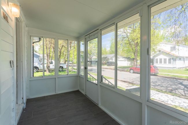 1904 Academy St, House other with 2 bedrooms, 2 bathrooms and null parking in Ferndale MI | Image 5