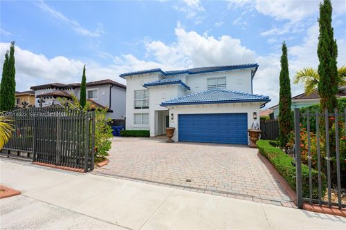 16528 Sw 44th St, Miami, FL, 33185 | Card Image