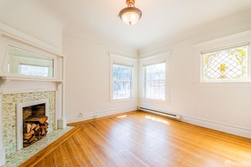 664 Cole St, San Francisco, CA, 94117-2810 | Card Image