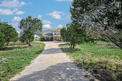 130 Cave Springs Dr, Wimberley, TX, 78676-9121 | Card Image