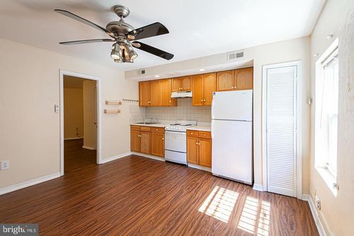 rear-unit-1635 E Passyunk Ave, Philadelphia, PA, 19148-1121 | Card Image