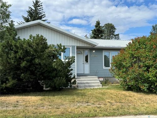 1224 School Ave, La Ronge, SK, S0J1L0 | Card Image