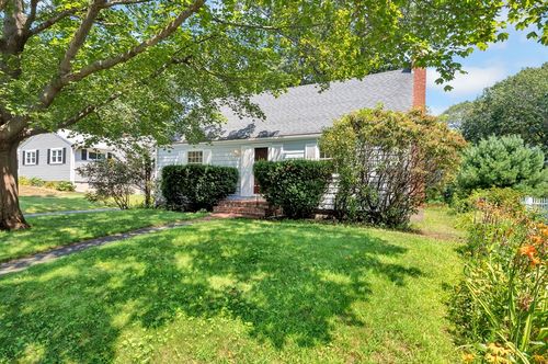 9 Middle St, Beverly, MA, 01915-3707 | Card Image