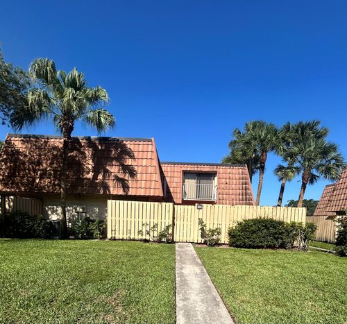804 Blue Ridge Cir, West Palm Beach, FL, 33409-7615 | Card Image