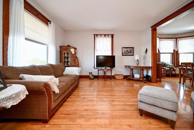 2 Living Room I.jpg | Image 7
