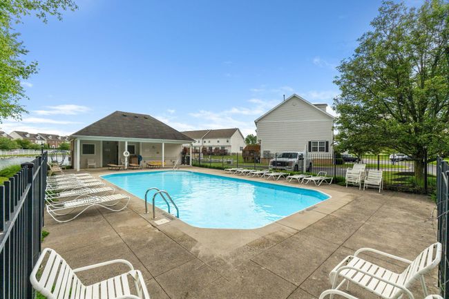 1080 Shady Lake Dr, Condo with 2 bedrooms, 4 bathrooms and null parking in Columbus OH | Image 8