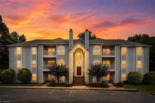 2c-3638 Morris Farm Dr, Greensboro, NC, 27409-8971 | Card Image