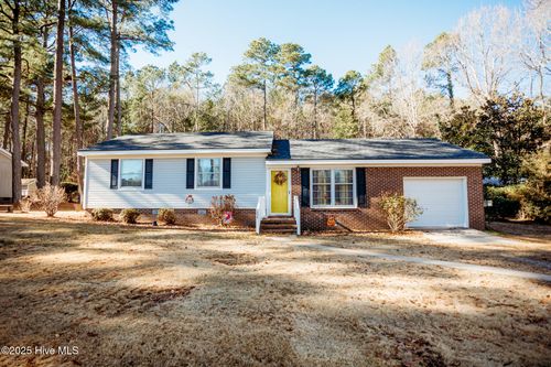 204 Oak Forest Dr, Rocky Mount, NC, 27803-9148 | Card Image