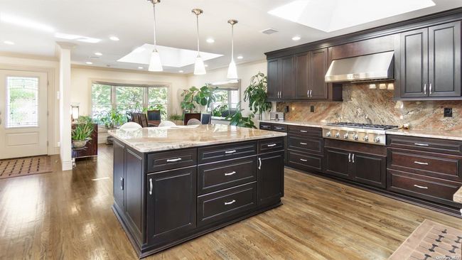 9 Holly Ln, House other with 4 bedrooms, 3 bathrooms and null parking in Plainview NY | Image 9