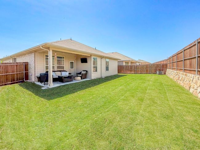 1005 Napier Way, House other with 3 bedrooms, 2 bathrooms and null parking in Justin TX | Image 24