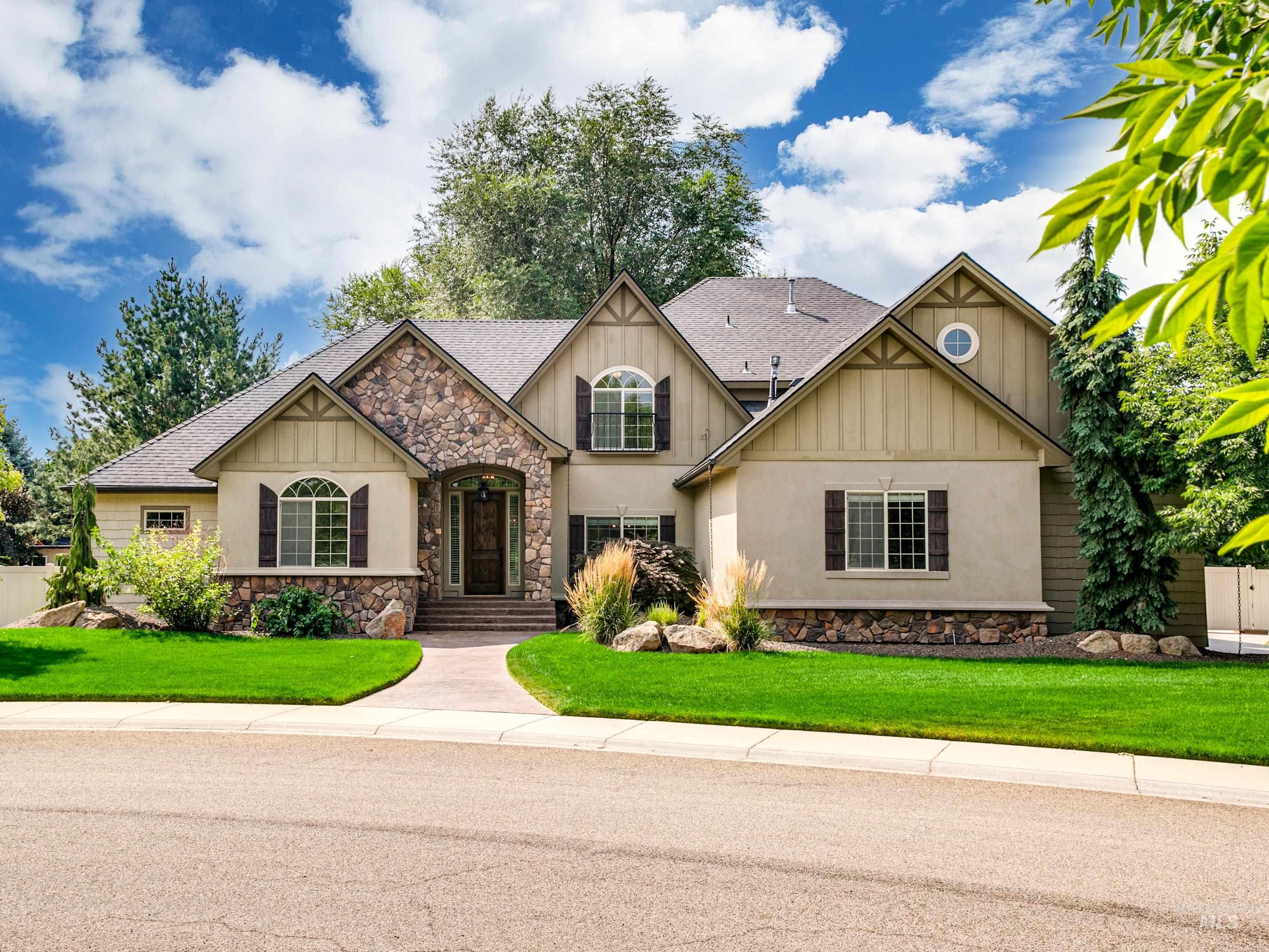 Clear Field Dr, Eagle, ID 83616