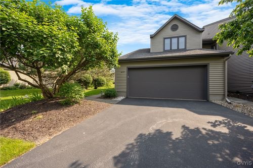 4857 Huntwood Path, Manlius, NY, 13104-1552 | Card Image