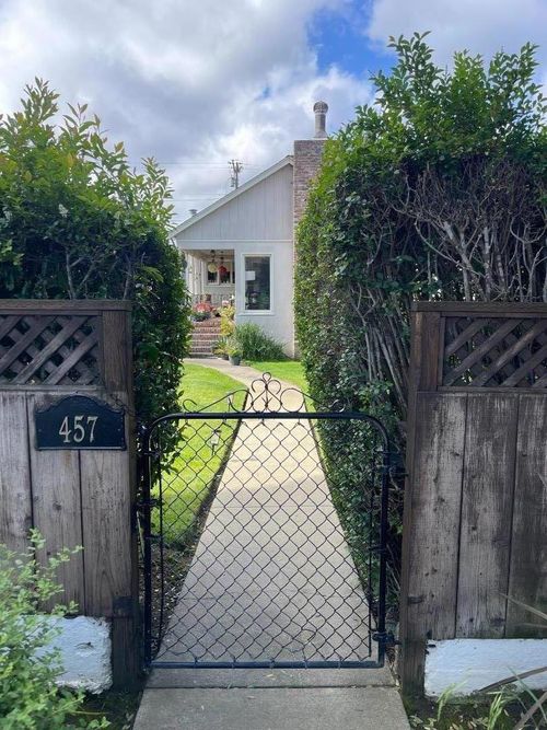 457 Commercial Avenue, South San Francisco, CA, 94080 | Card Image