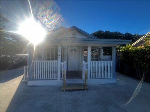 1-11108 Peachtree Dr, Miami, FL, 33161-6850 | Card Image