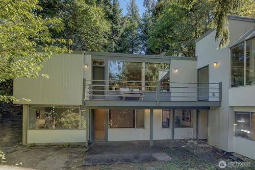 4230 W Mercer Way, Mercer Island, WA, 98040-3408 | Card Image
