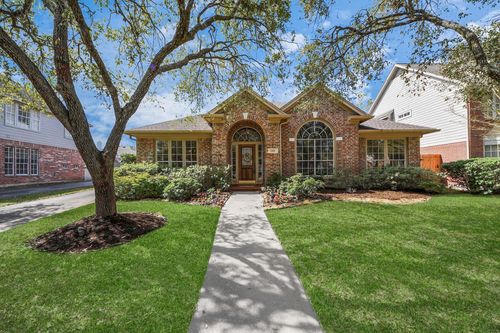 1119 Summer Brk, Sugar Land, TX, 77479-6135 | Card Image