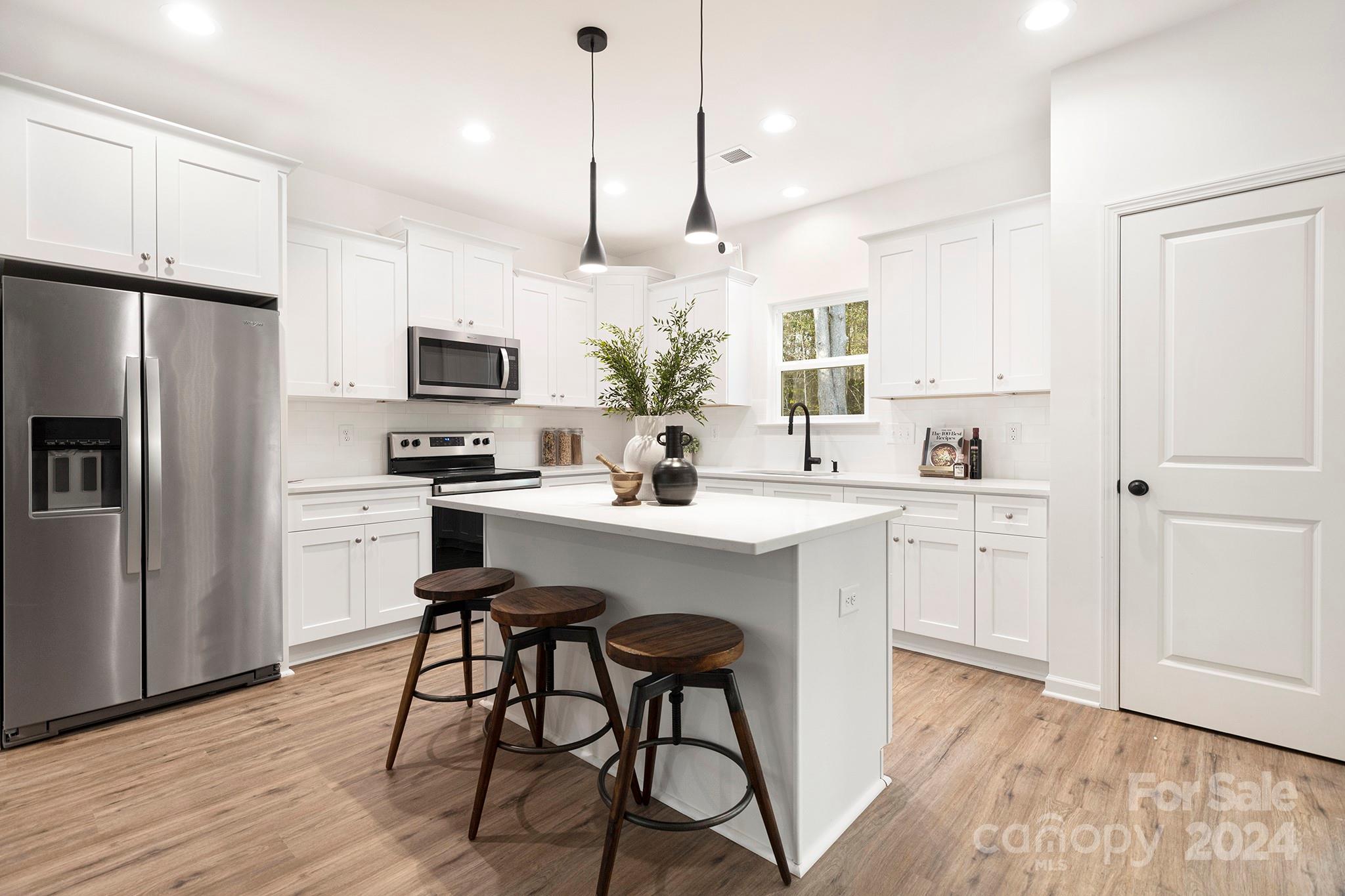 Apple Ct, Kings Mountain, NC 28086