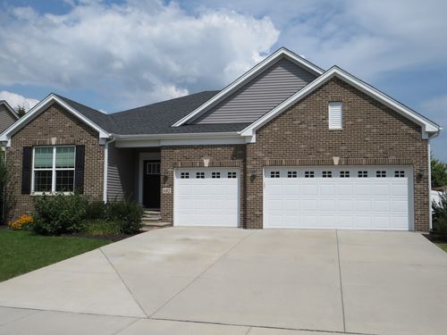 602 Flanagan Dr, Minooka, IL, 60447-8933 | Card Image
