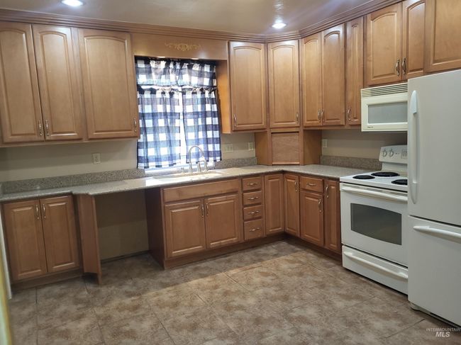 732 Riverside Ave, House other with 3 bedrooms, 1 bathrooms and null parking in Orofino ID | Image 9