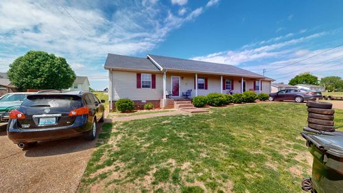 720 Pat Ave, Hopkinsville, KY, 42240-1126 | Card Image
