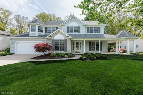 409 Avon Point Ave, Avon Lake, OH, 44012-2811 | Card Image
