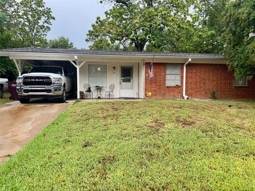 201 Dodson St, Canton, TX, 75103-1019 | Card Image