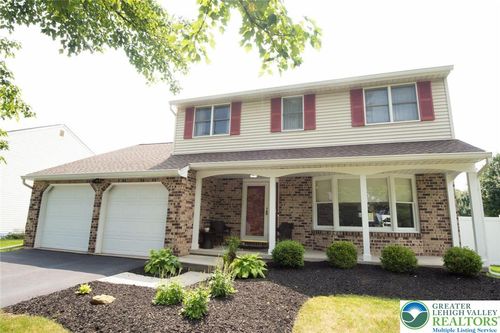 1325 Devon Cir, Allentown, PA, 18104-2226 | Card Image