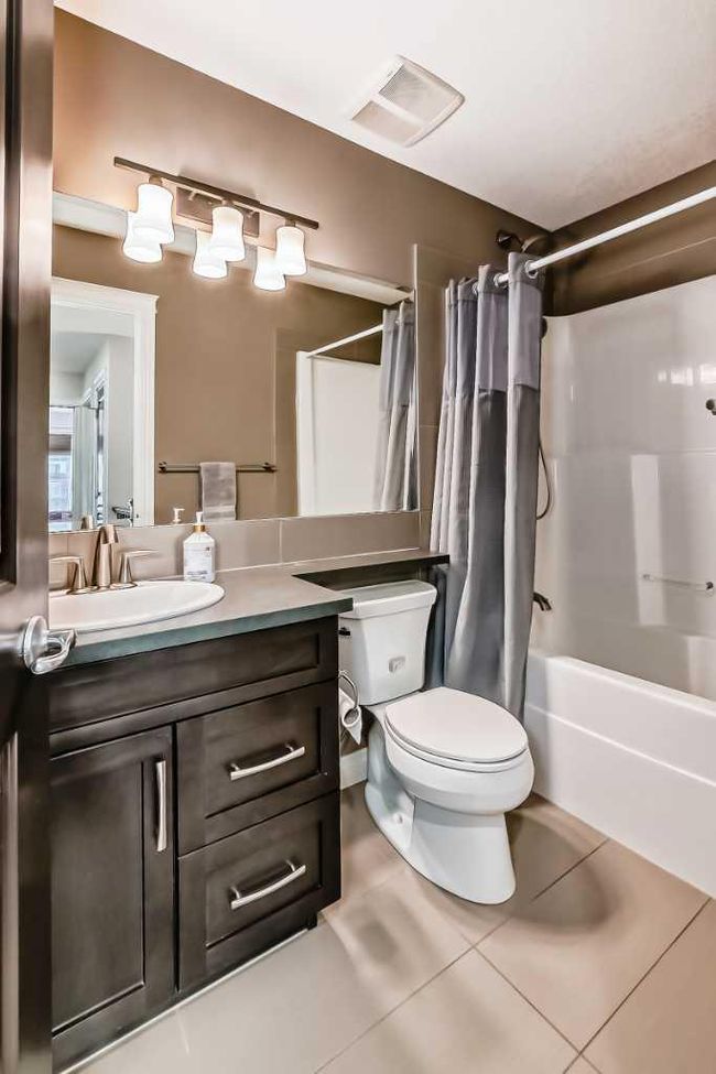 112 Rainbow Falls Passage, House other with 5 bedrooms, 4 bathrooms and 6 parking in Chestermere AB | Image 27
