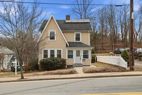 138 Pleasant St, Woburn, MA, 01801-4152 | Card Image