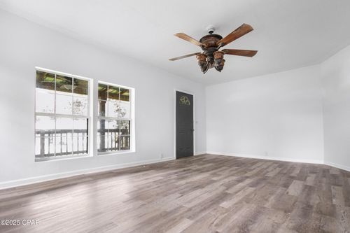 16590 Sw Gaskin St, Blountstown, FL, 32424-2152 | Card Image