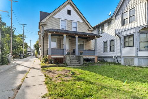 3119 N 13th St, Milwaukee, WI, 53206-2764 | Card Image