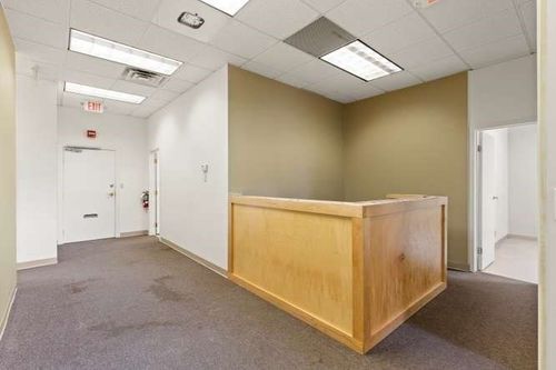 114n-9 Hawthorne, Boston, MA, 02114 | Card Image