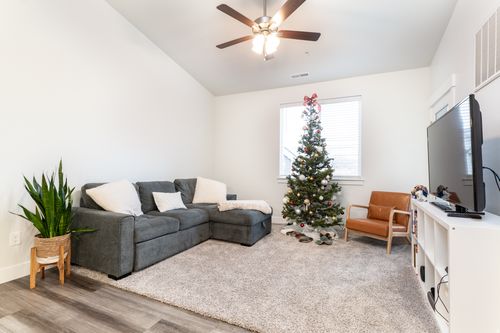 m304-13527 S Shannel Cir, Riverton, UT, 84065 | Card Image