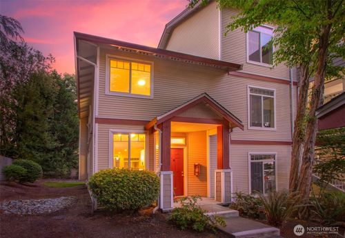 apt-b101-14816 29th Ave W, Lynnwood, WA, 98087-2468 | Card Image