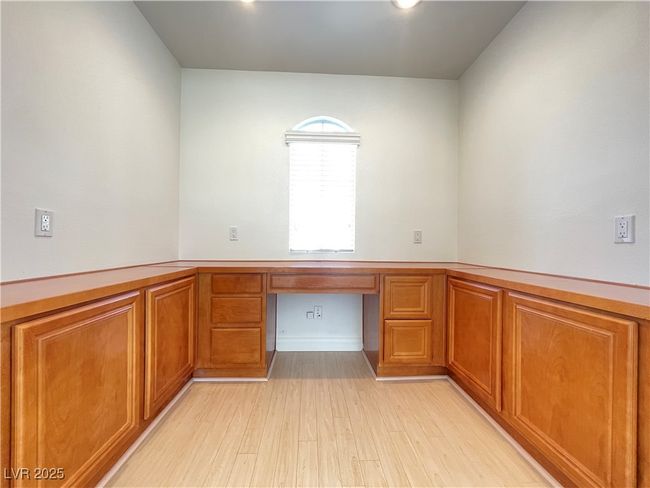 1581 Boundary Peak Way, House other with 5 bedrooms, 3 bathrooms and null parking in Las Vegas NV | Image 27