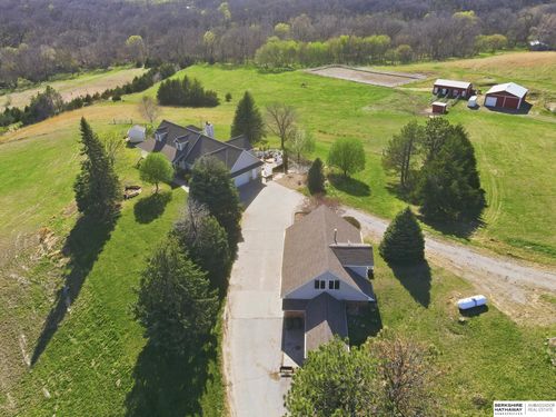 7751 Loess Ln, Fort Calhoun, NE, 68023-5343 | Card Image