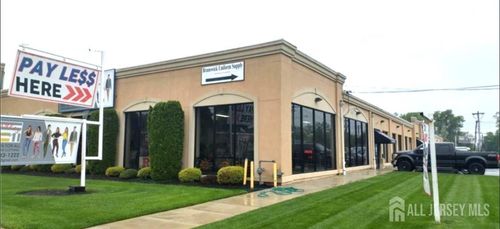 1007 Livingston Ave, North Brunswick, NJ, 08902-1813 | Card Image