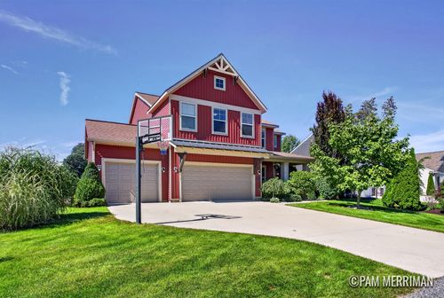 16907 Arbor Way Dr, Nunica, MI, 49448-9365 | Card Image