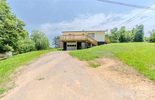 462 Berry Hill Dr, Norwood, NC, 28128-6573 | Card Image