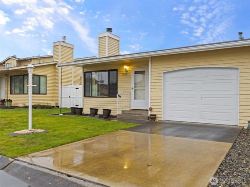 12-1939 F St Se, Auburn, WA, 98002-6802 | Card Image