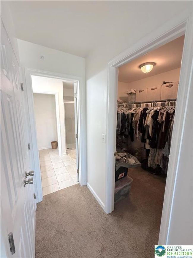 Walking closet main bedroom | Image 12