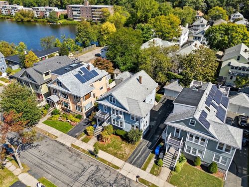 31 Pondview Rd, Arlington, MA, 02474-8235 | Card Image