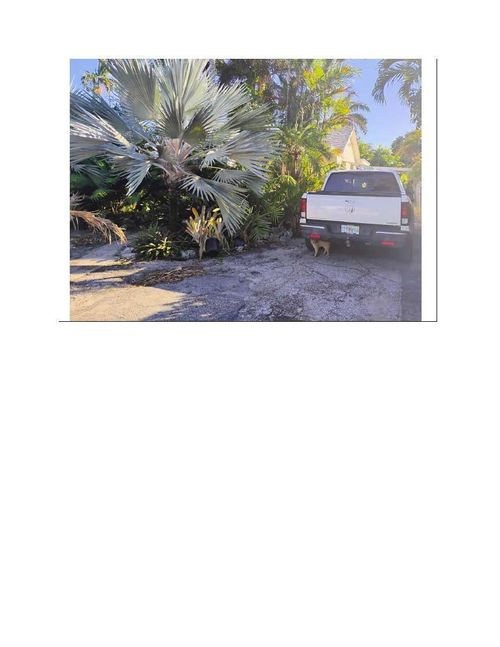 1221 18th Ave N, Lake Worth Beach, FL, 33460-6503 | Card Image